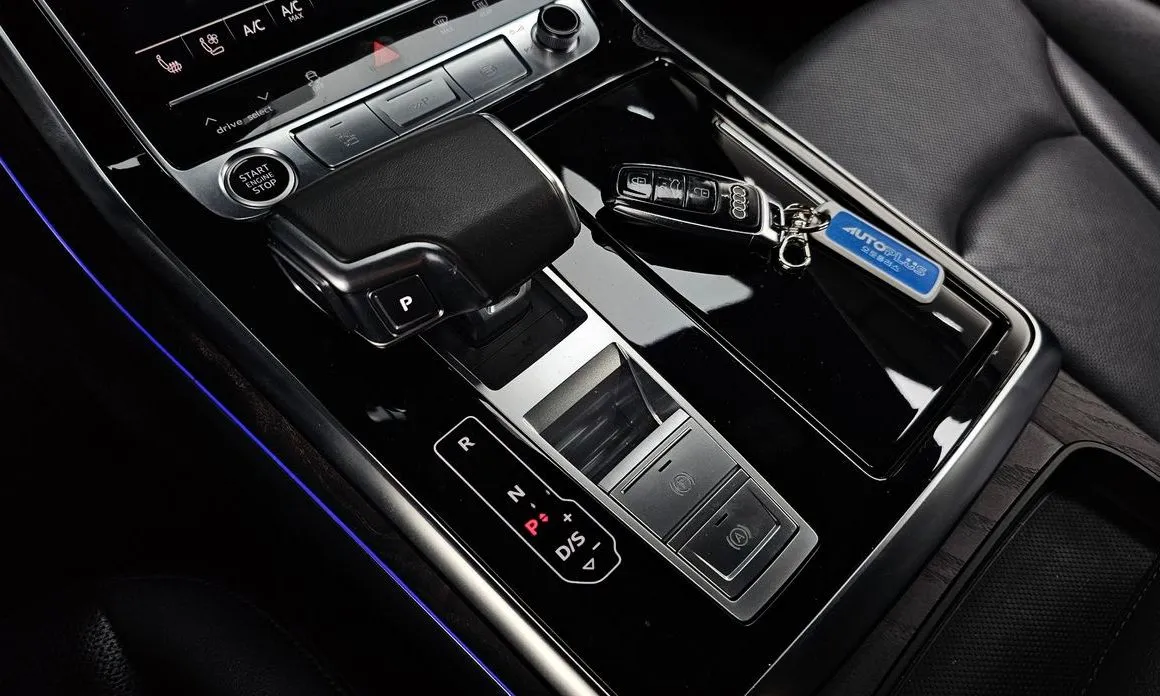 Audi Q7 2022 из KR, фото 6