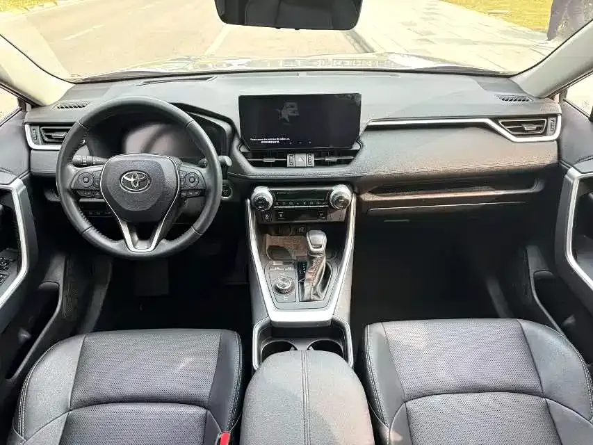 Toyota Wildlander — фото 2