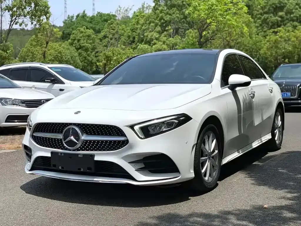 Mercedes-Benz A-Class — фото 1