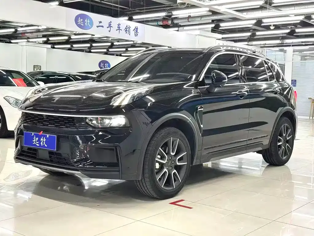 Lynk & Co 01