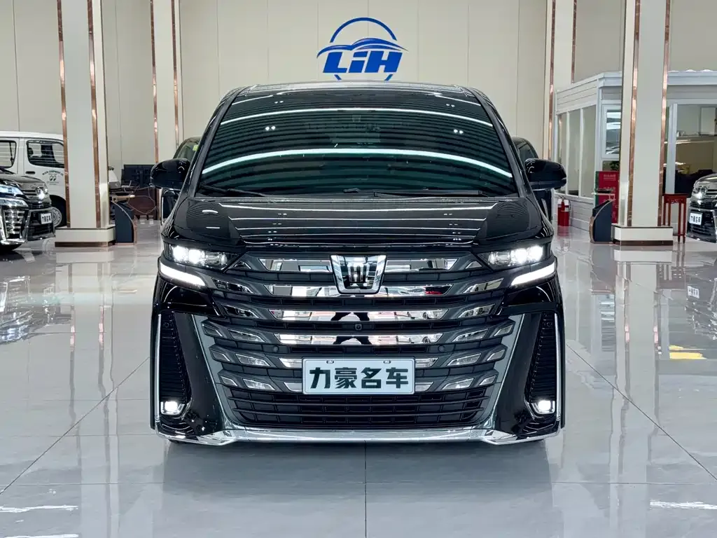 Toyota Vellfire — фото 5