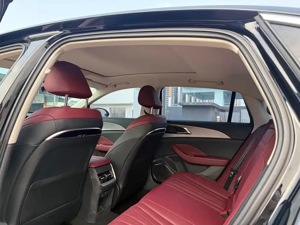Hongqi H5 2024 из CN, фото 8