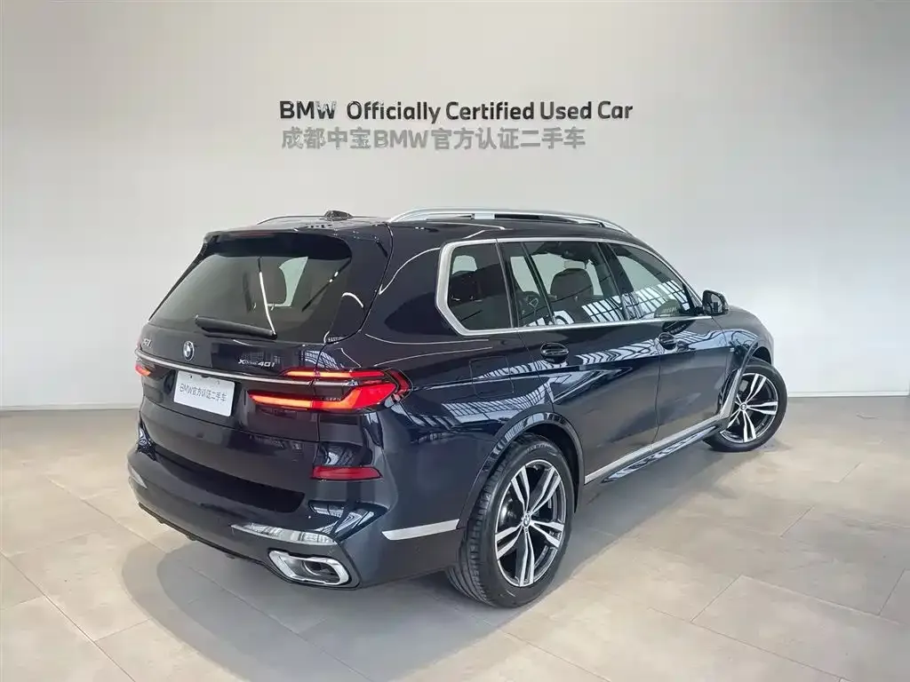 BMW X7 — фото 10