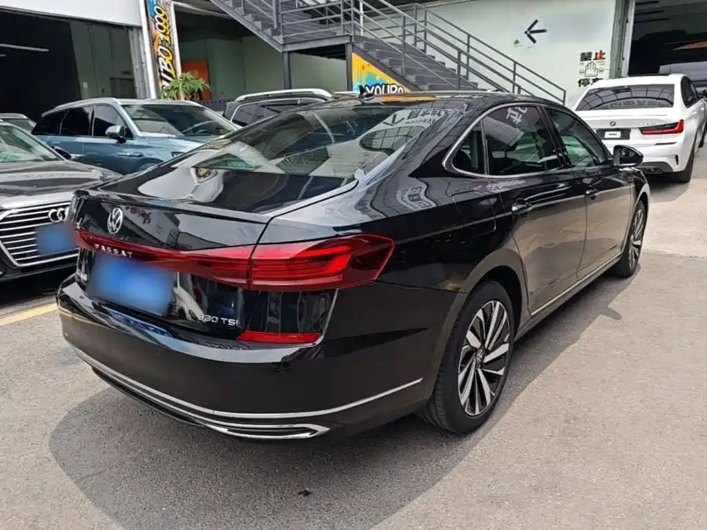 Volkswagen Passat — фото 4