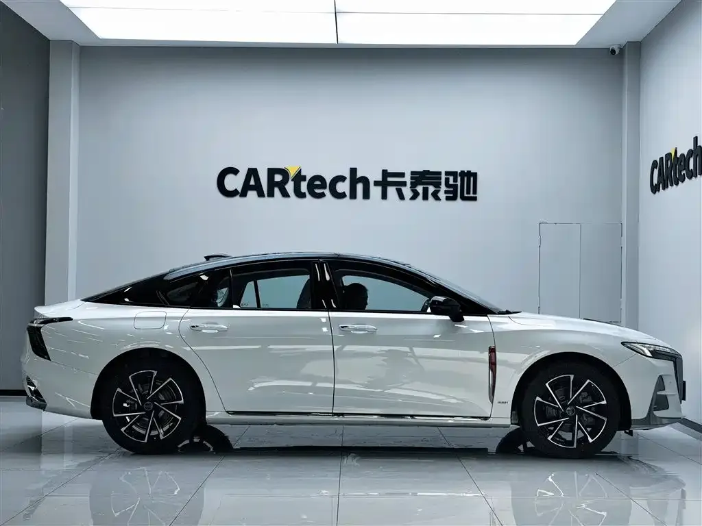 Hongqi H6 — фото 3