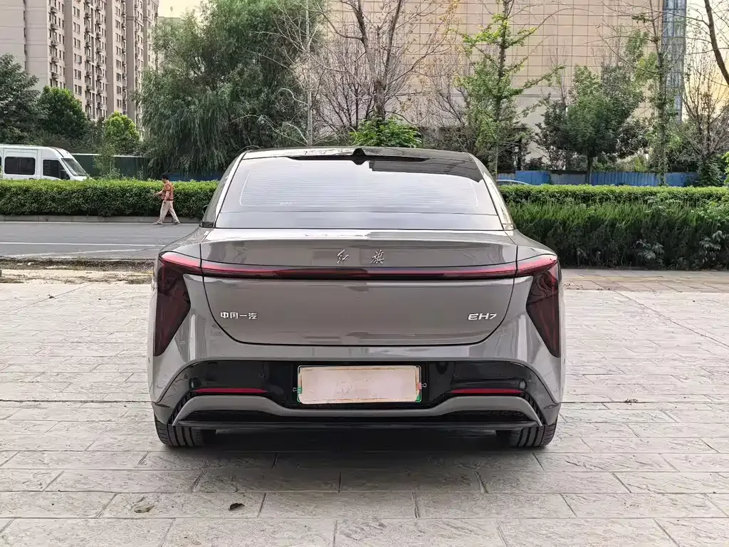 Hongqi EH7 — фото 8