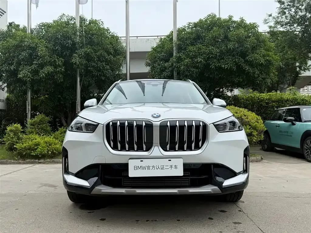 BMW X1 — фото 5