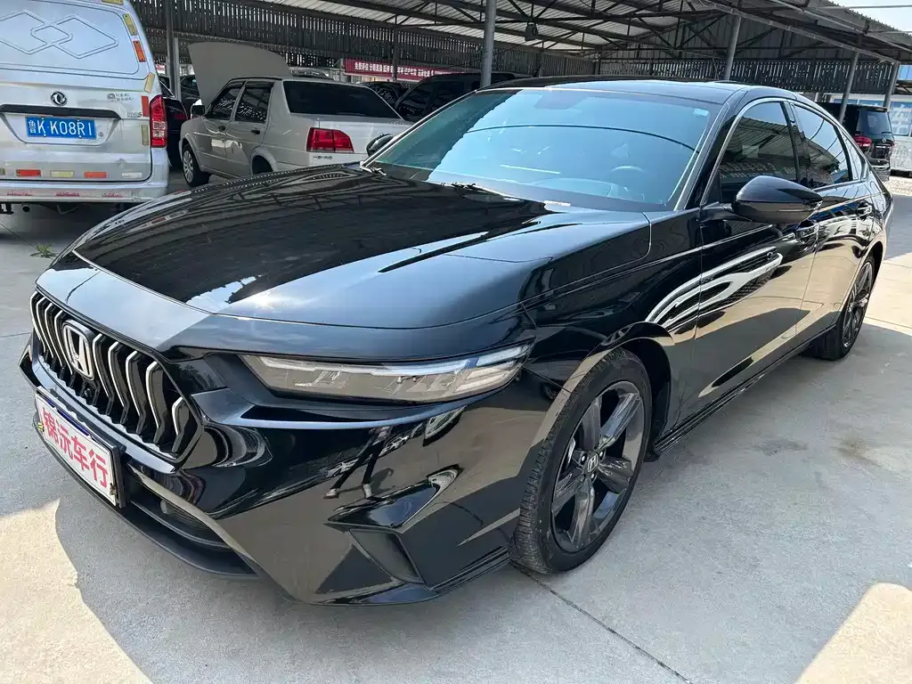 Honda Inspire — фото 1