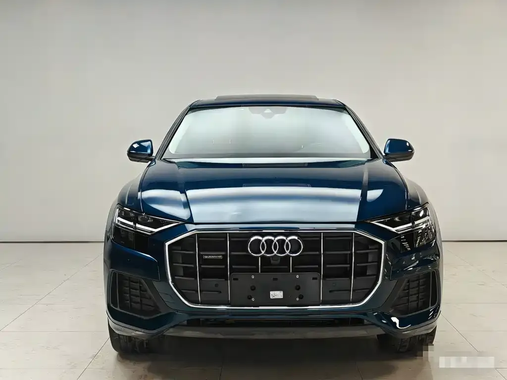 Audi Q8 2021 из CN, фото 2