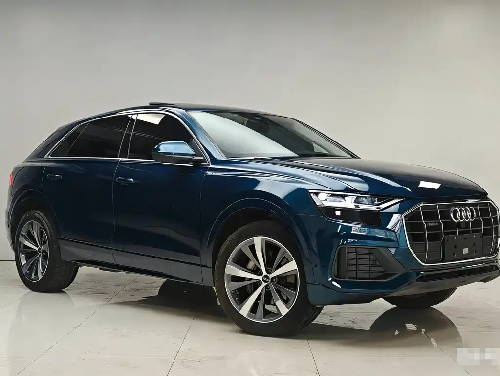 Audi Q8 2021 из CN, фото 8