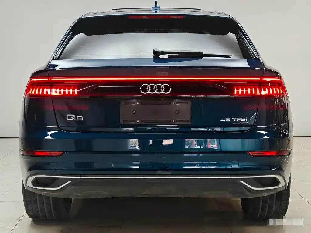 Audi Q8 2021 из CN, фото 5