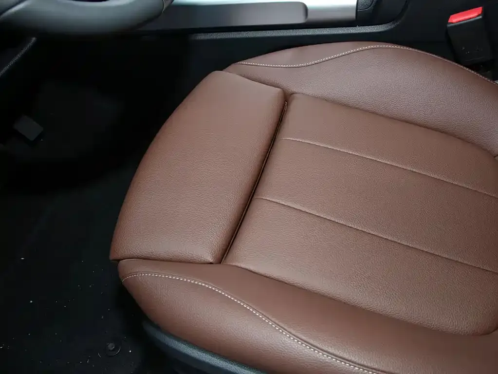 Mercedes-Benz EQB 2025 из CN, фото 4