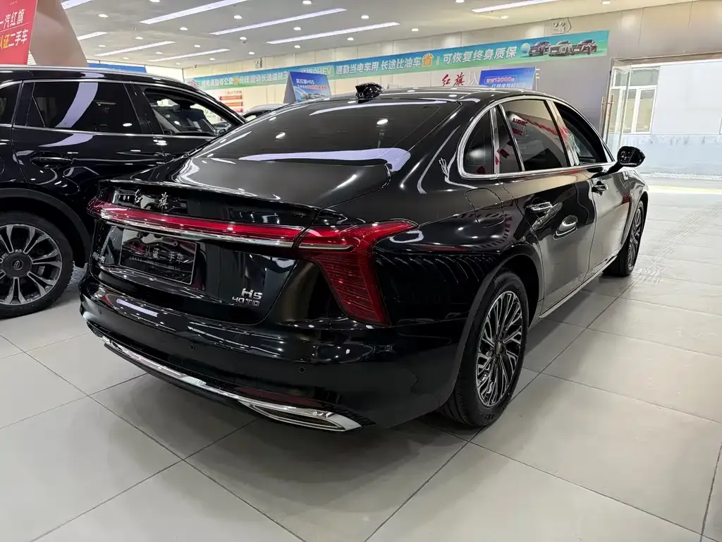 Hongqi H5 — фото 9