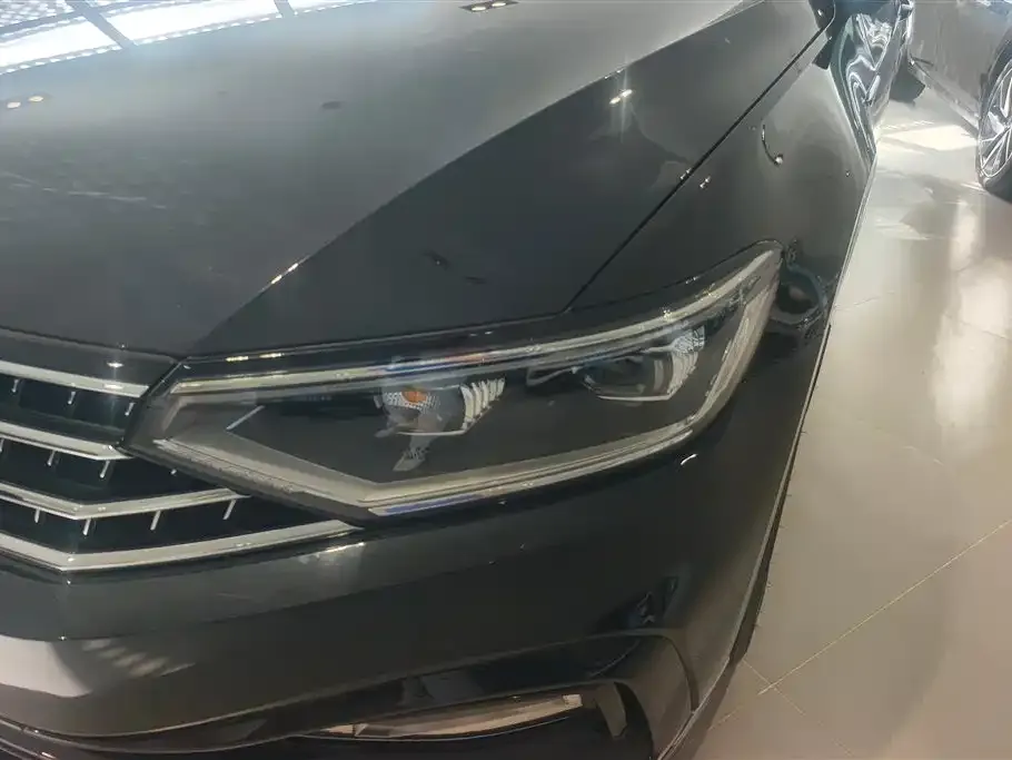Volkswagen Magotan 2024 из CN, фото 6