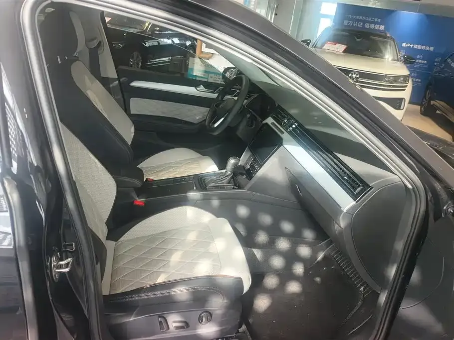 Volkswagen Magotan 2024 из CN, фото 7