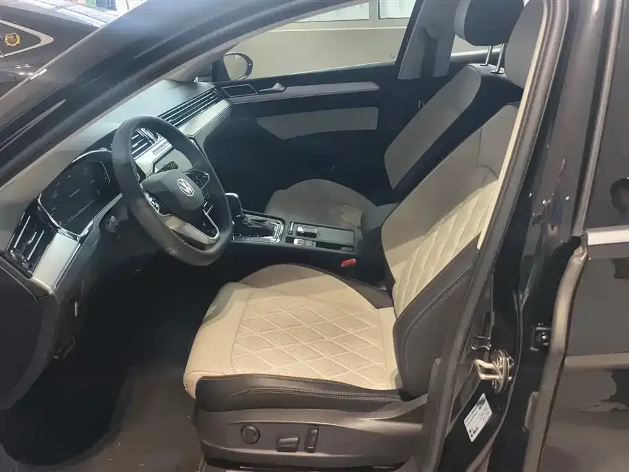 Volkswagen Magotan 2024 из CN, фото 5