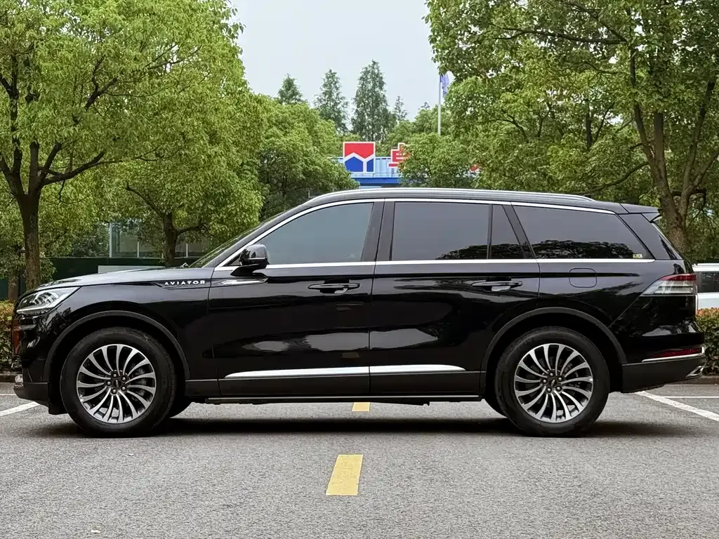 Lincoln Aviator — фото 6