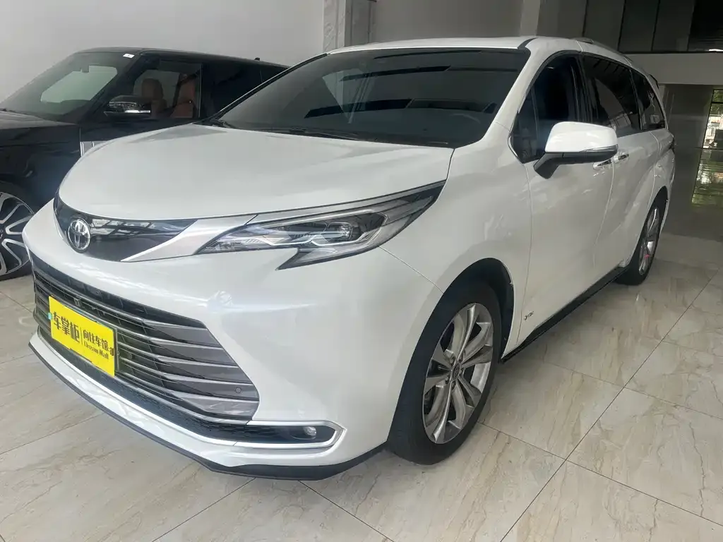 Toyota Sienna 2024 из CN, фото 5
