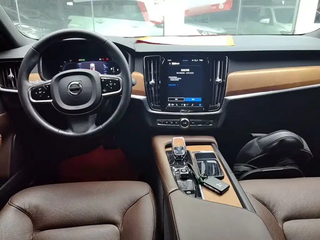 Volvo S90 — фото 6