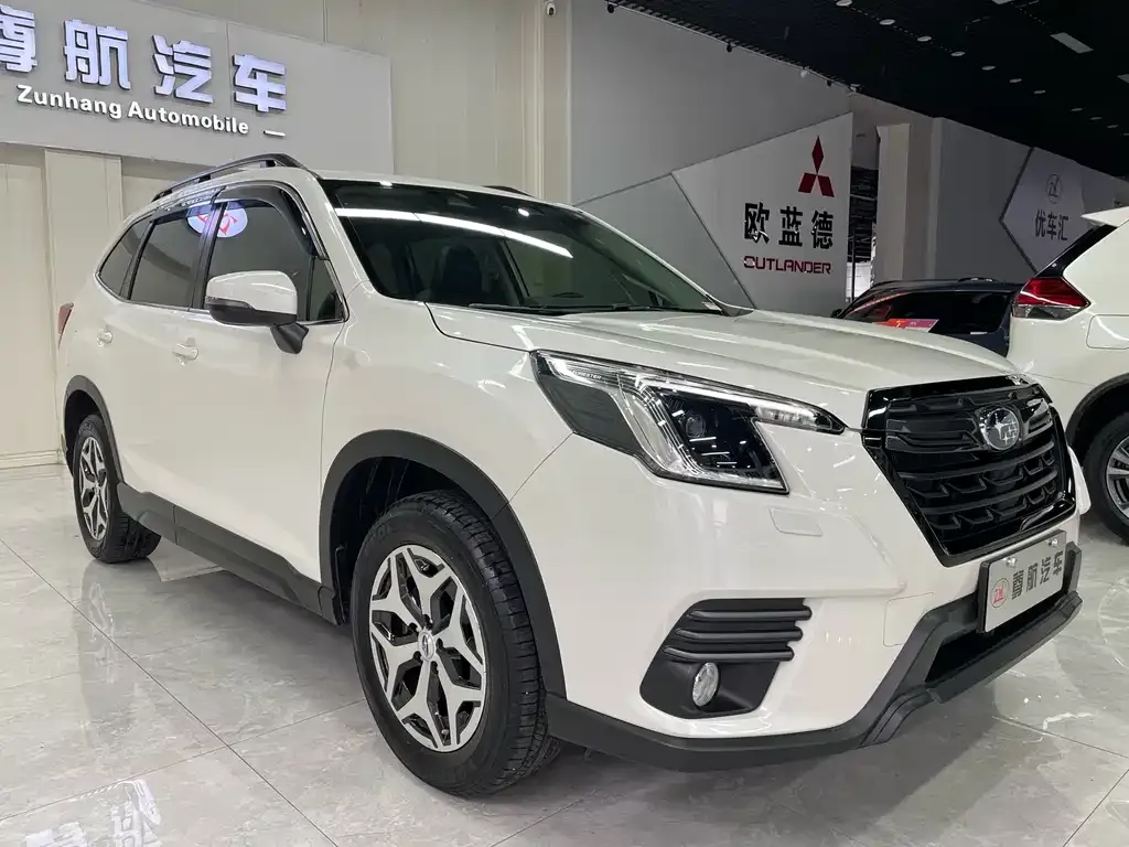Subaru Forester — фото 6