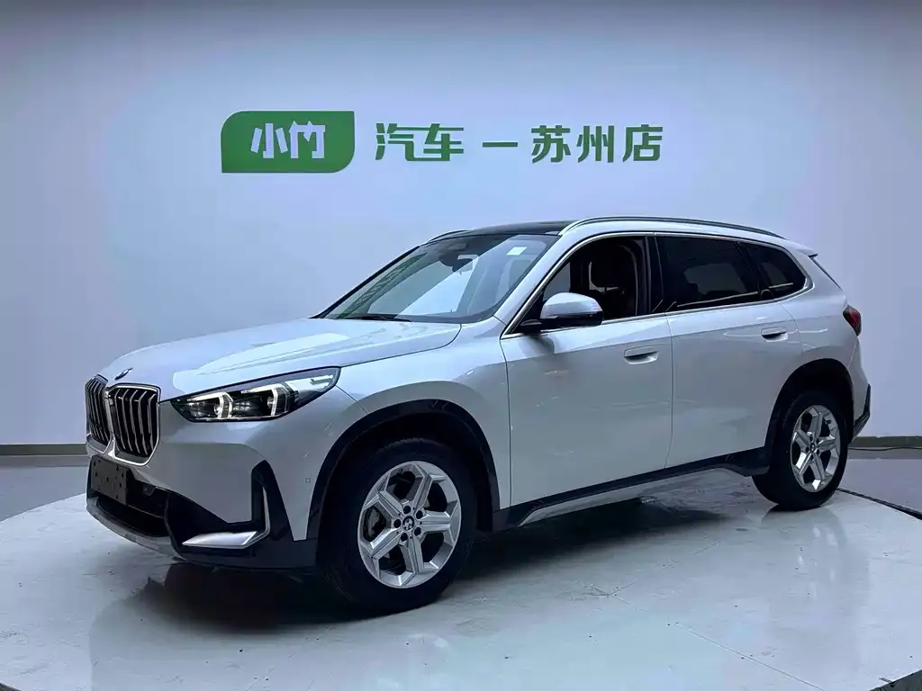 BMW X1 — фото 1