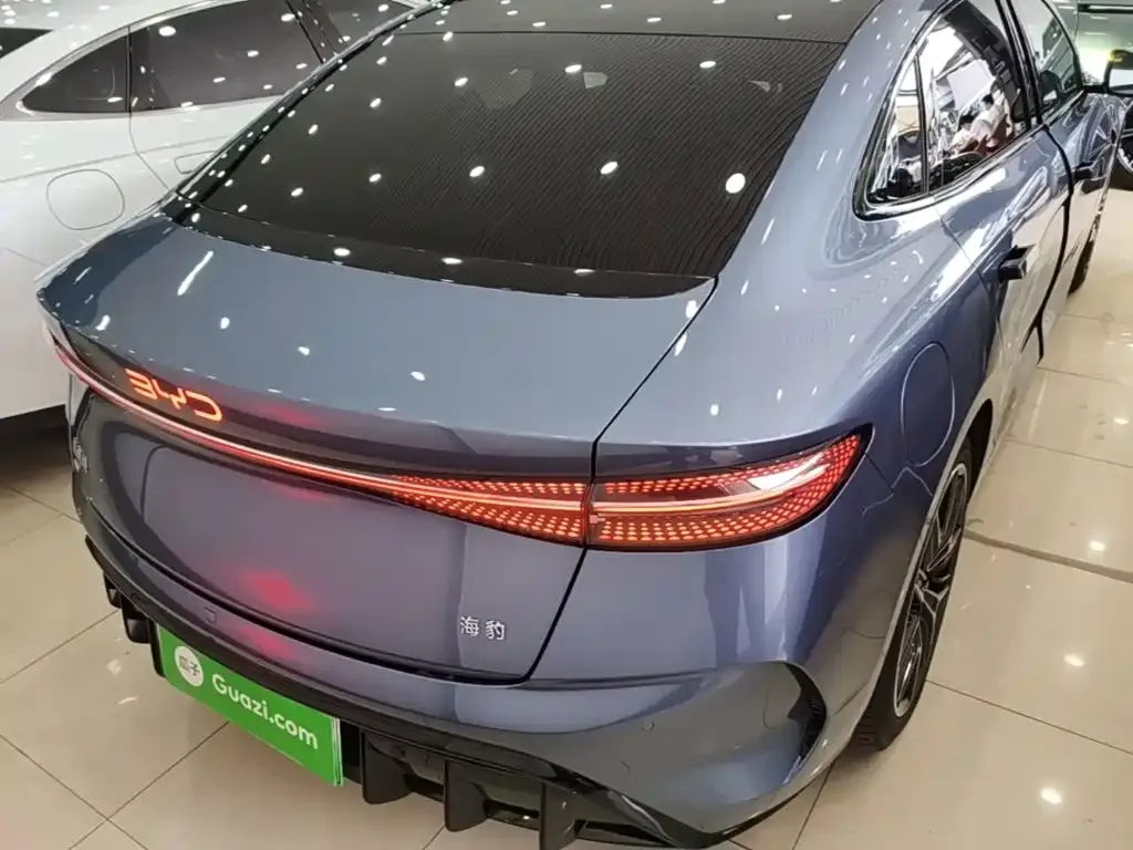 BYD Seal — фото 3