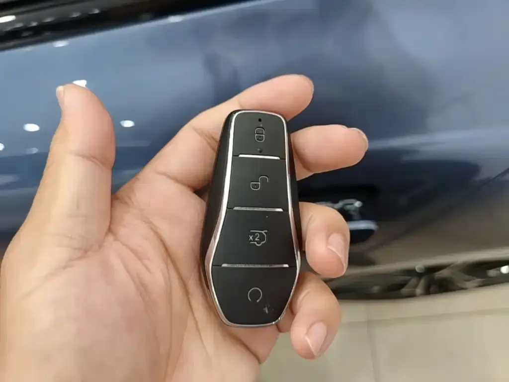 BYD Seal — фото 2