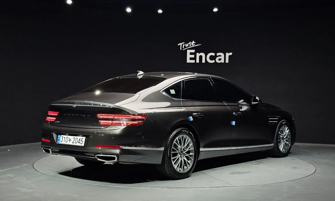 Genesis G80 — фото 9