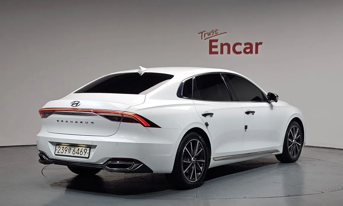 Hyundai Grandeur 2022 из KR, фото 8