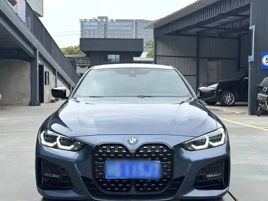 BMW 4 Series 2023 из CN, фото 8