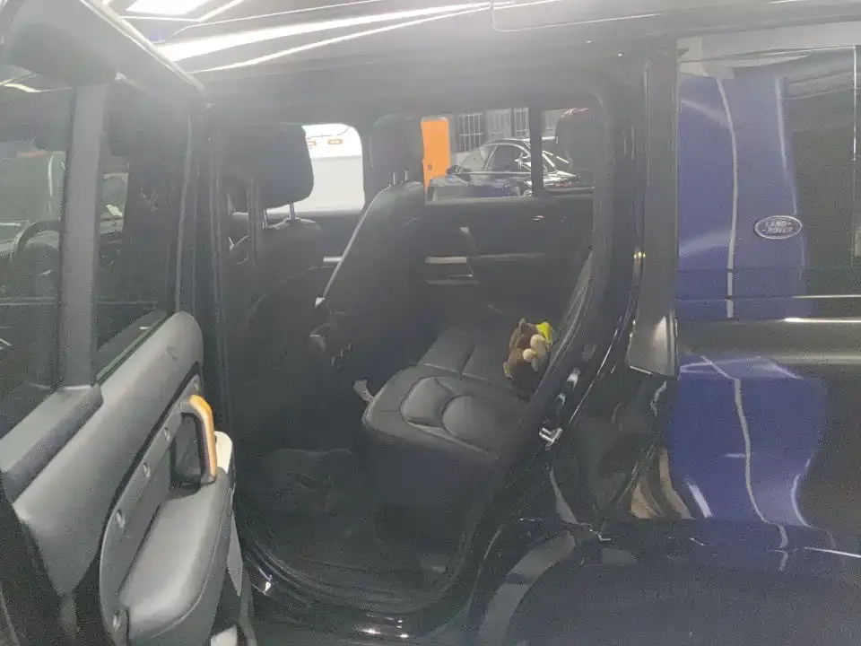 Land Rover Defender — фото 2