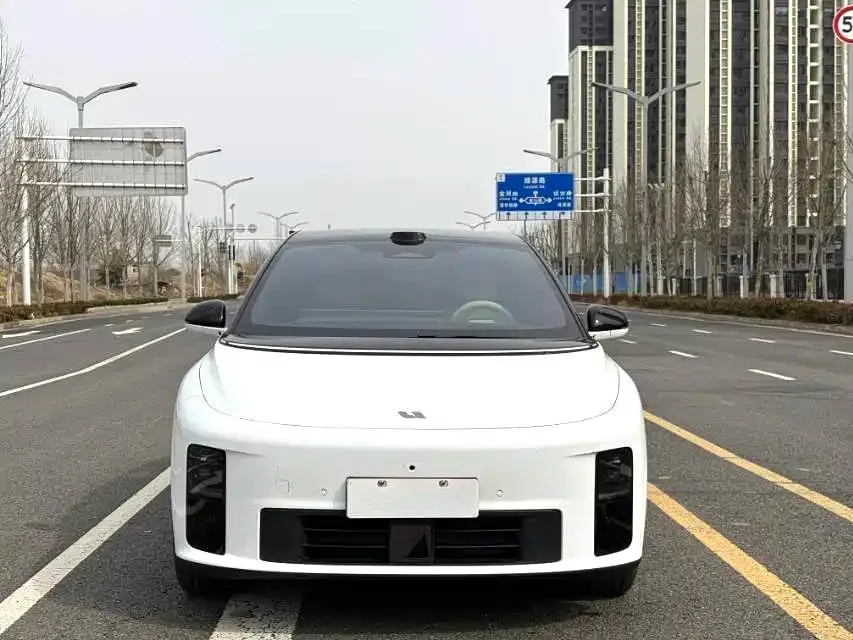 Li Auto i6