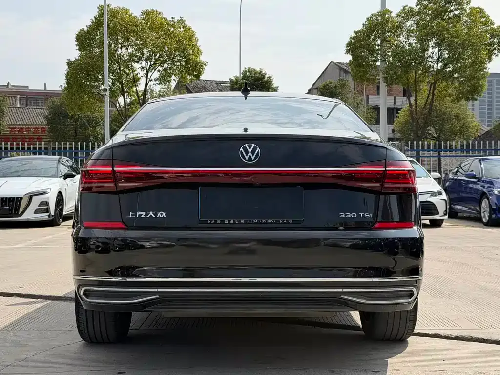 Volkswagen Passat — фото 3