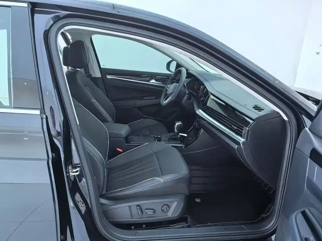 Volkswagen Passat — фото 8