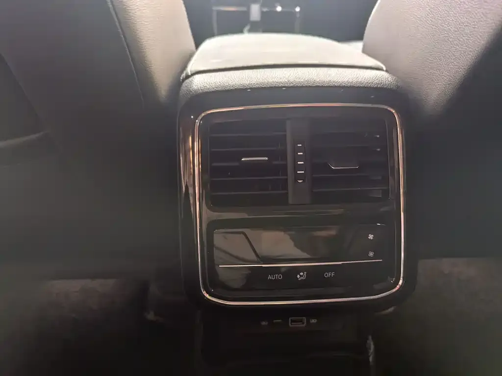 Volkswagen Passat — фото 2