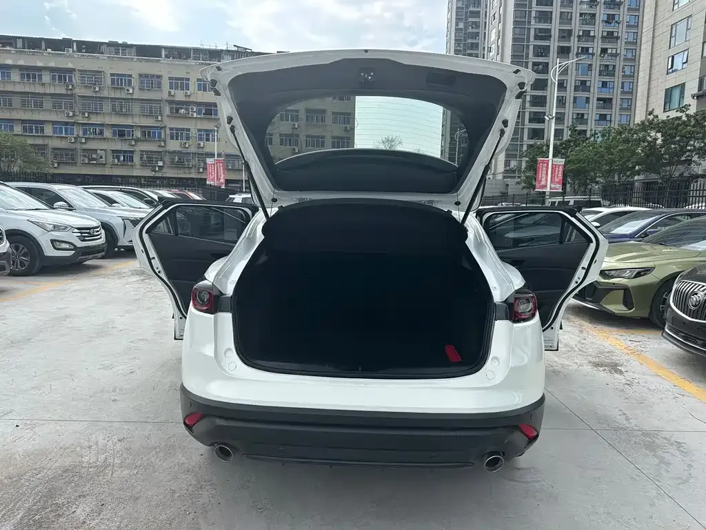 Mazda CX-4 2021 из CN, фото 8