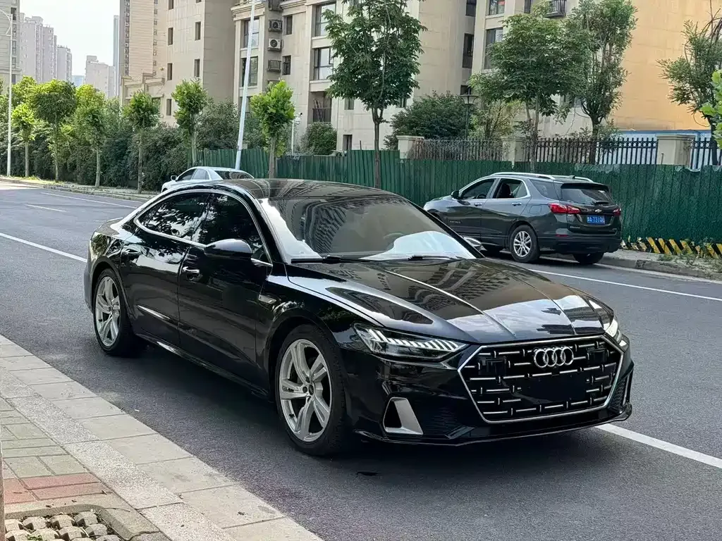 Audi A7L — фото 5