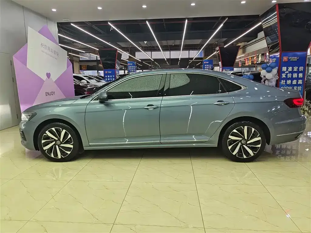 Volkswagen Passat — фото 10
