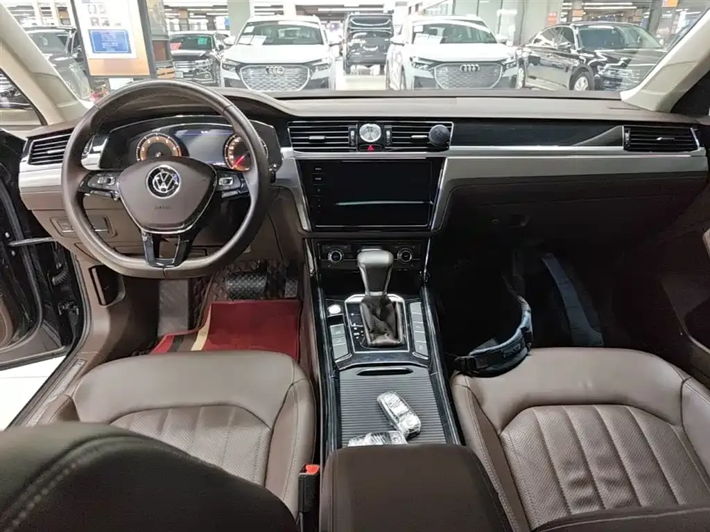 Volkswagen Phideon 2021 из CN, фото 6