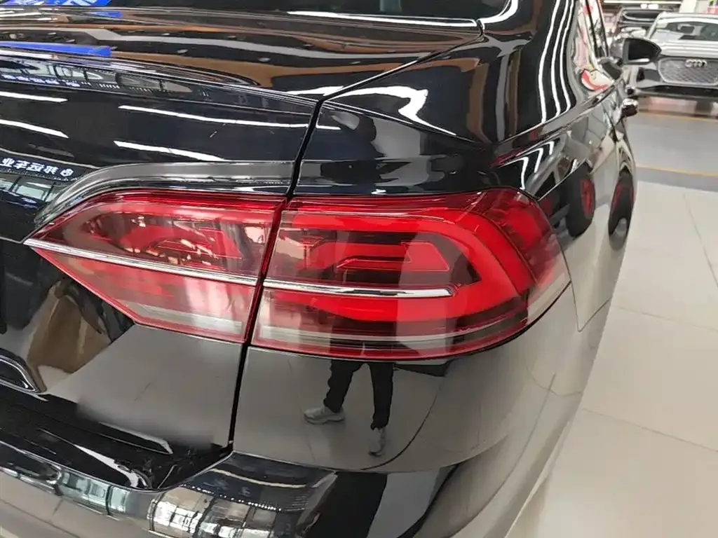 Volkswagen Phideon 2021 из CN, фото 7