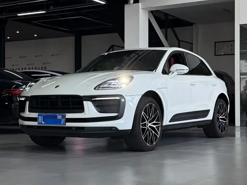 Porsche Macan — фото 1