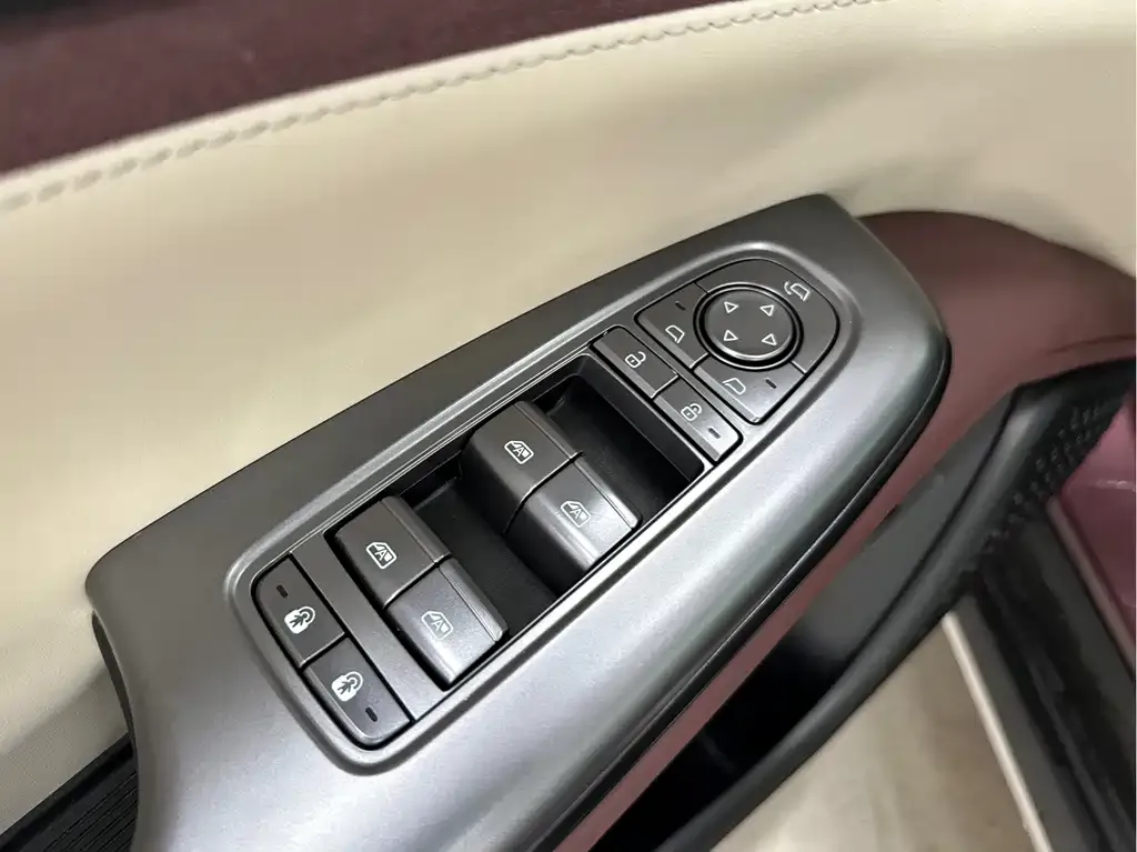 BYD Seal 07 DM-i 2025 из CN, фото 8