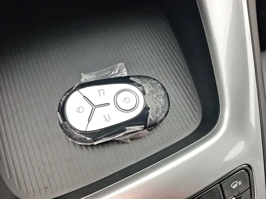 Geely Starburst — фото 3