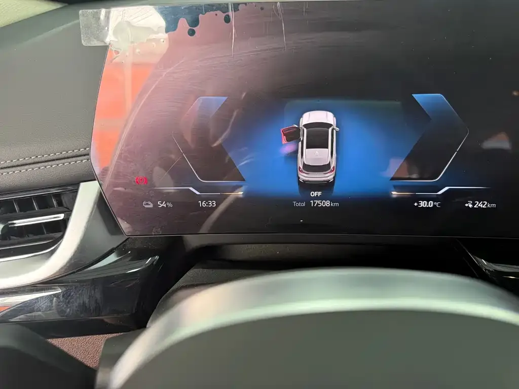 BMW iX1 2025 из CN, фото 10