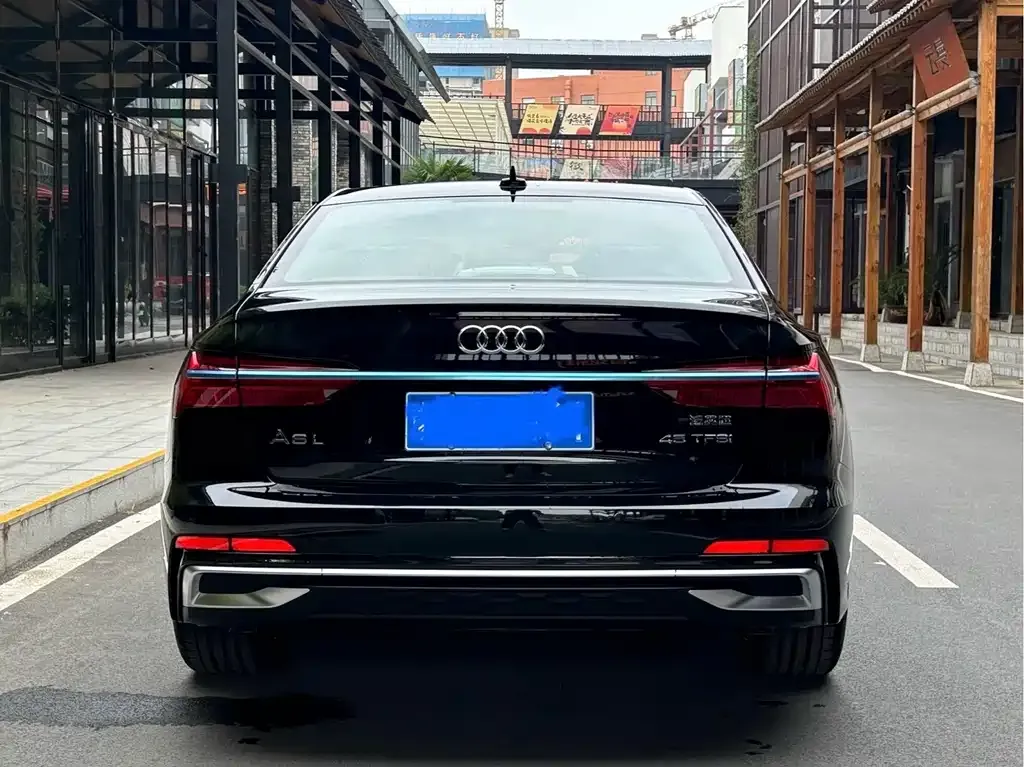 Audi A6L — фото 5