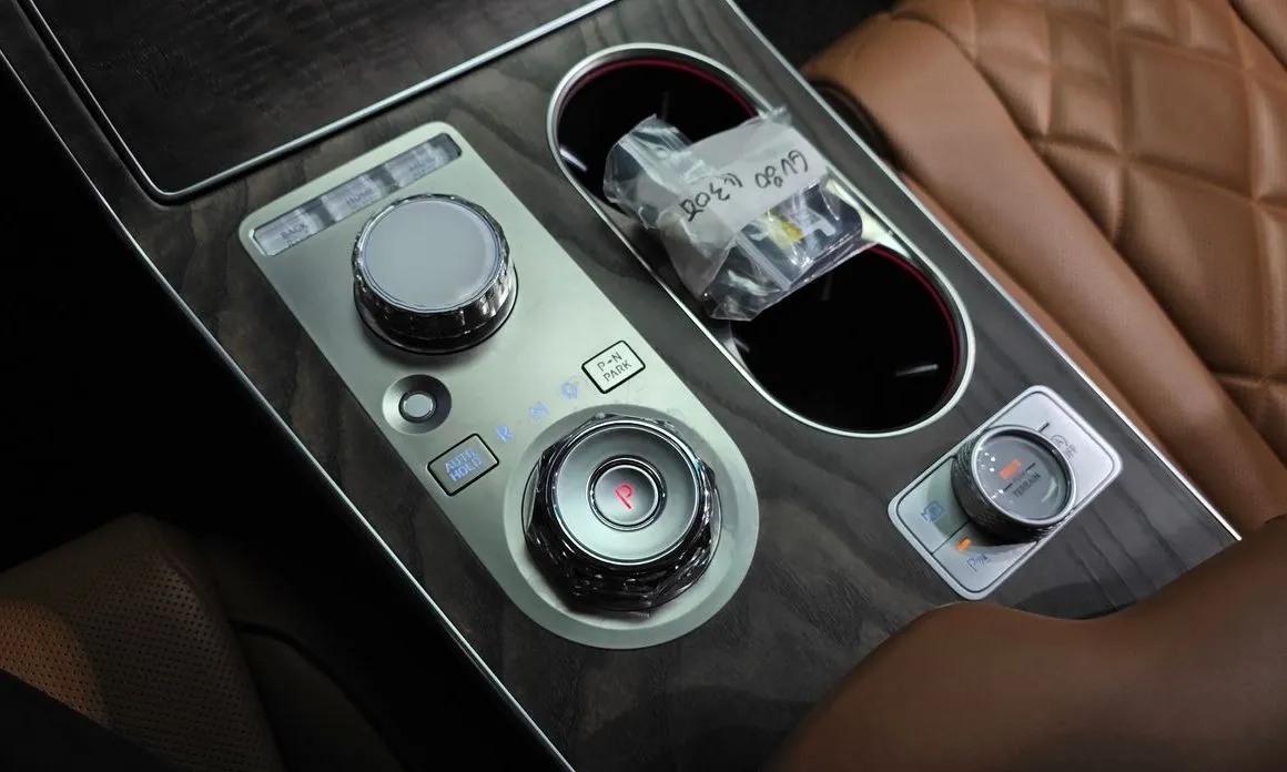 Genesis GV80 — фото 10