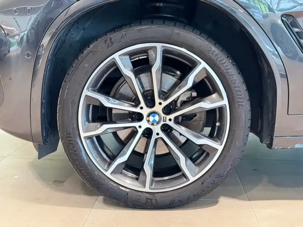 BMW X3 — фото 9