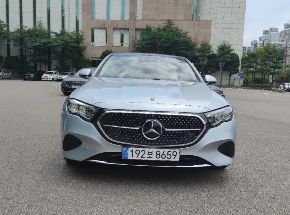 Mercedes-Benz E-Class 2024 из KR, фото 4
