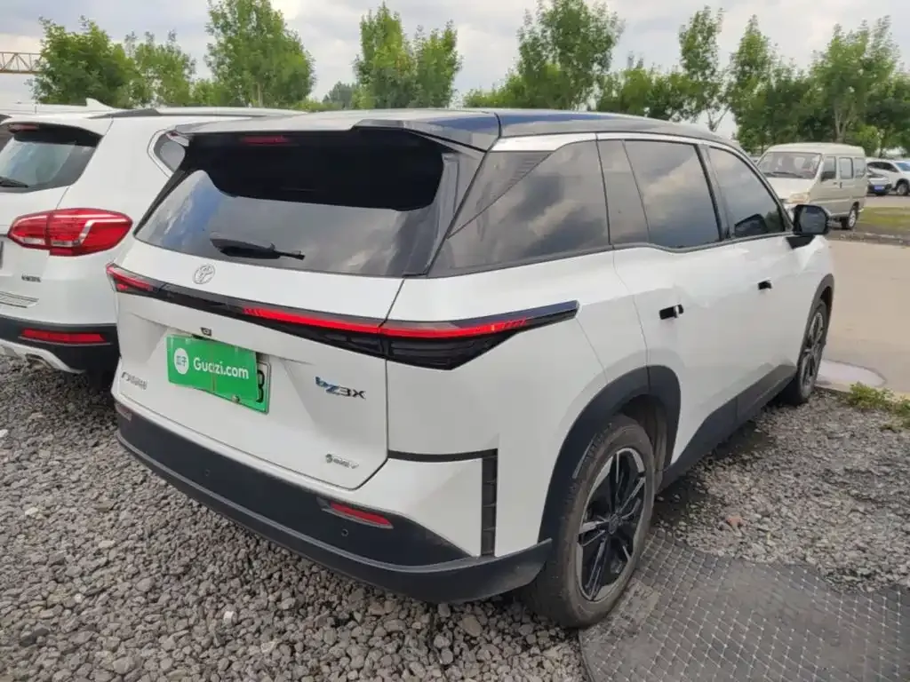 Toyota Platinum 3X 2025 из CN, фото 6