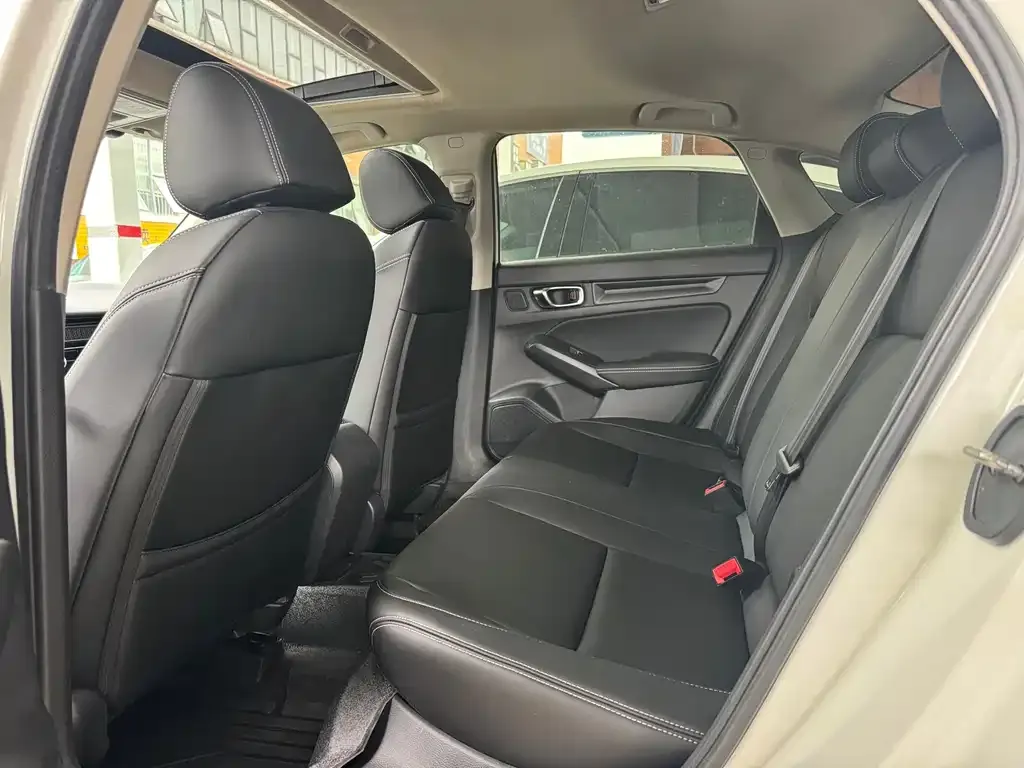 Honda Civic — фото 8